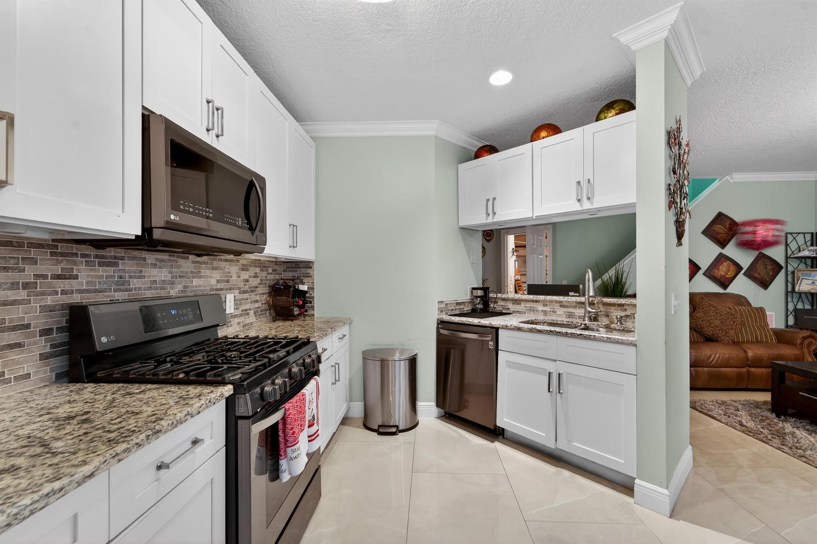 Ver detalles 162 3 / 1561 sq. ft. $ 2026-04-28 0 foto