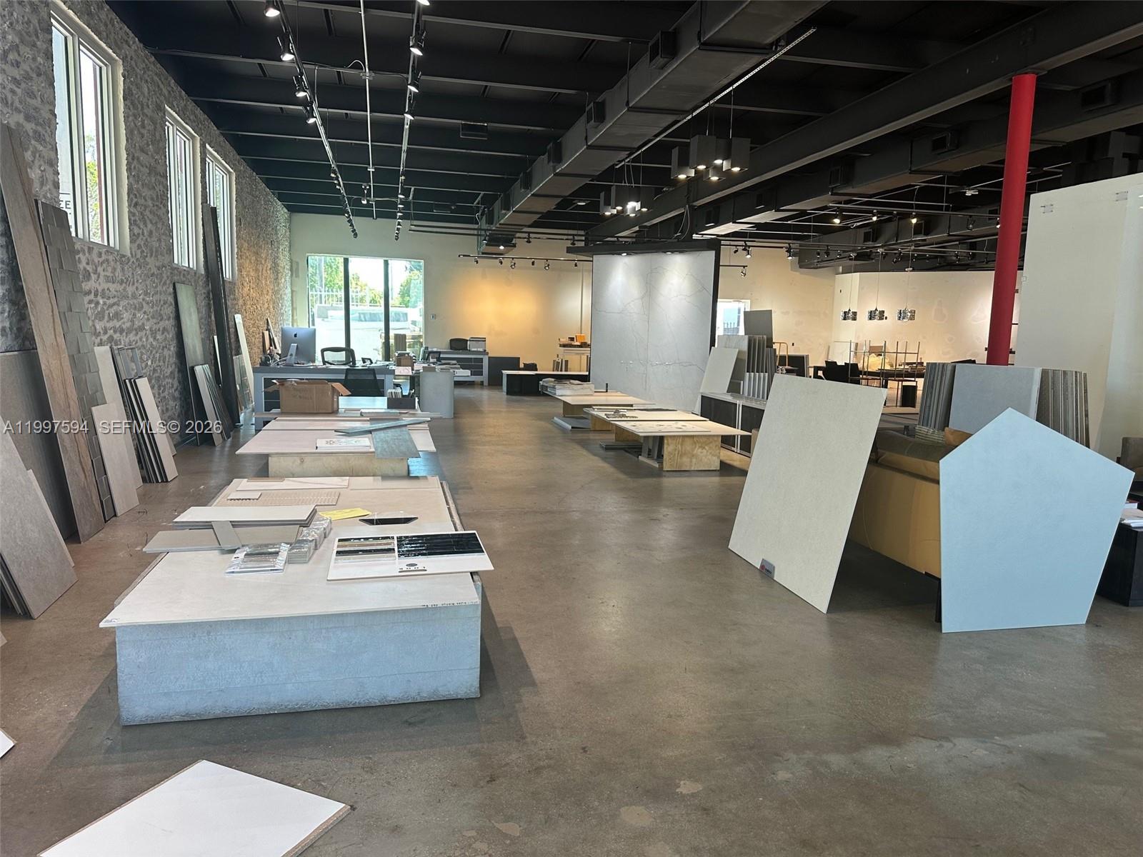 290  /   sq. ft. $ 2026-04-08 0 Photo