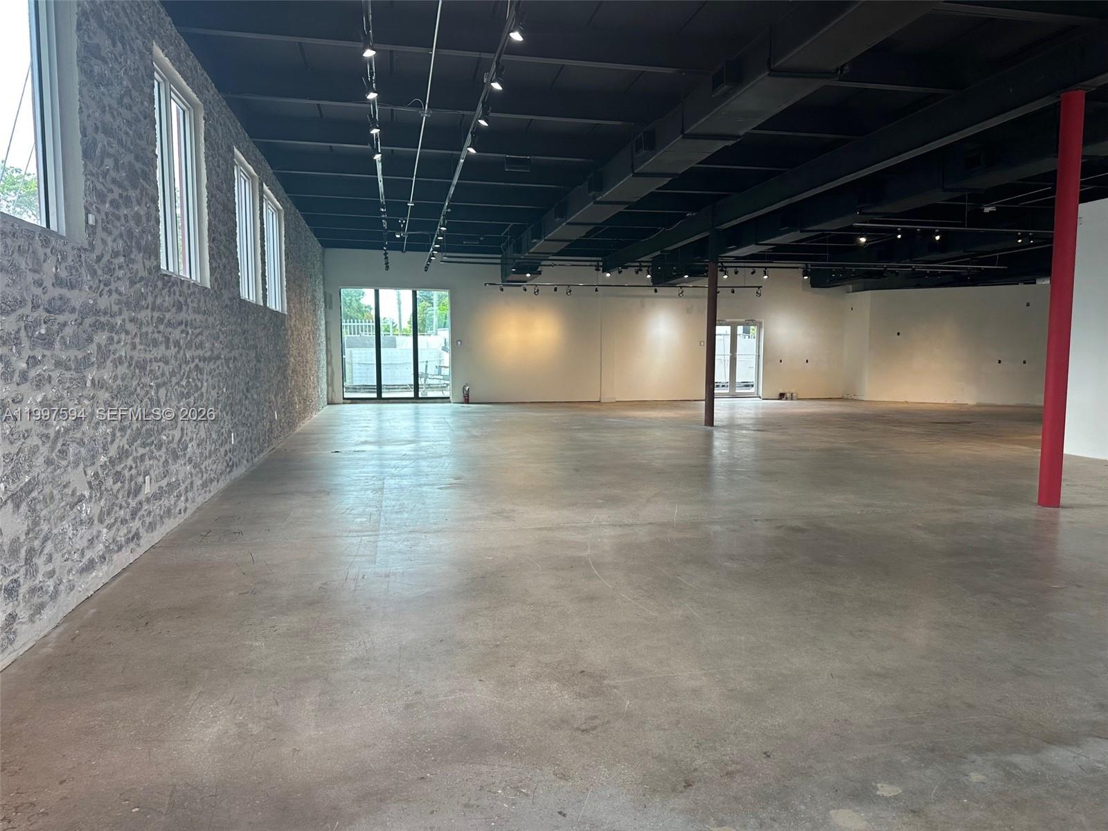 290  /   sq. ft. $ 2026-04-08 0 Photo