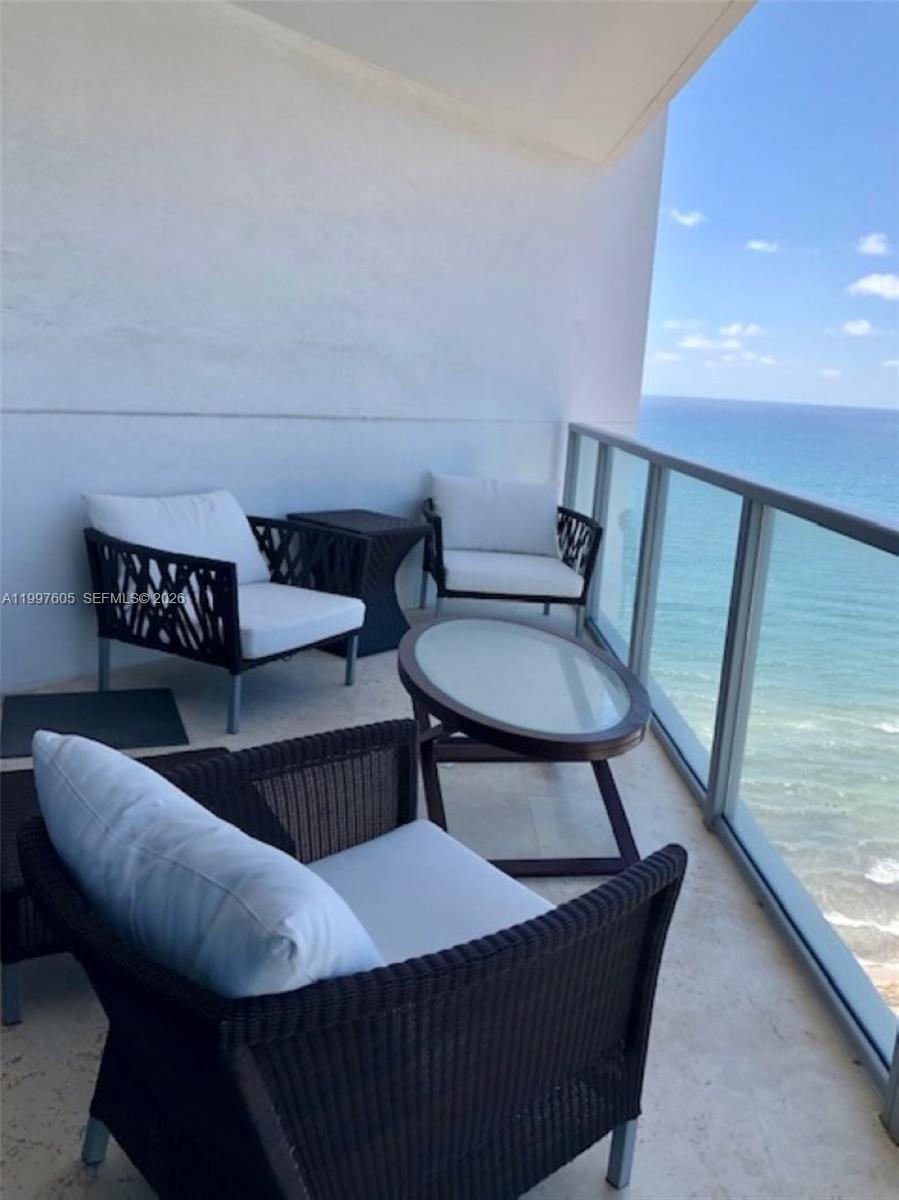 Photo of 3101 Ocean Dr  #2406, Hollywood, Florida, 33019 - 
