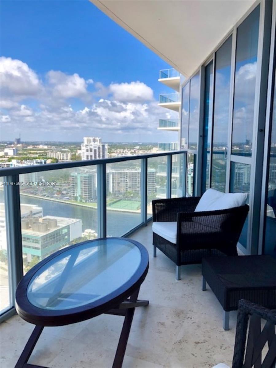 Photo of 3101 Ocean Dr  #2406, Hollywood, Florida, 33019 - 