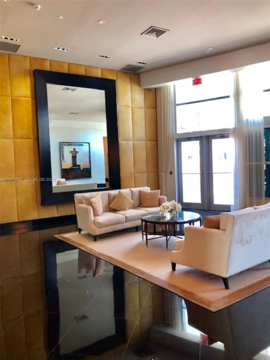 Photo of 3101 Ocean Dr  #2406, Hollywood, Florida, 33019 - 