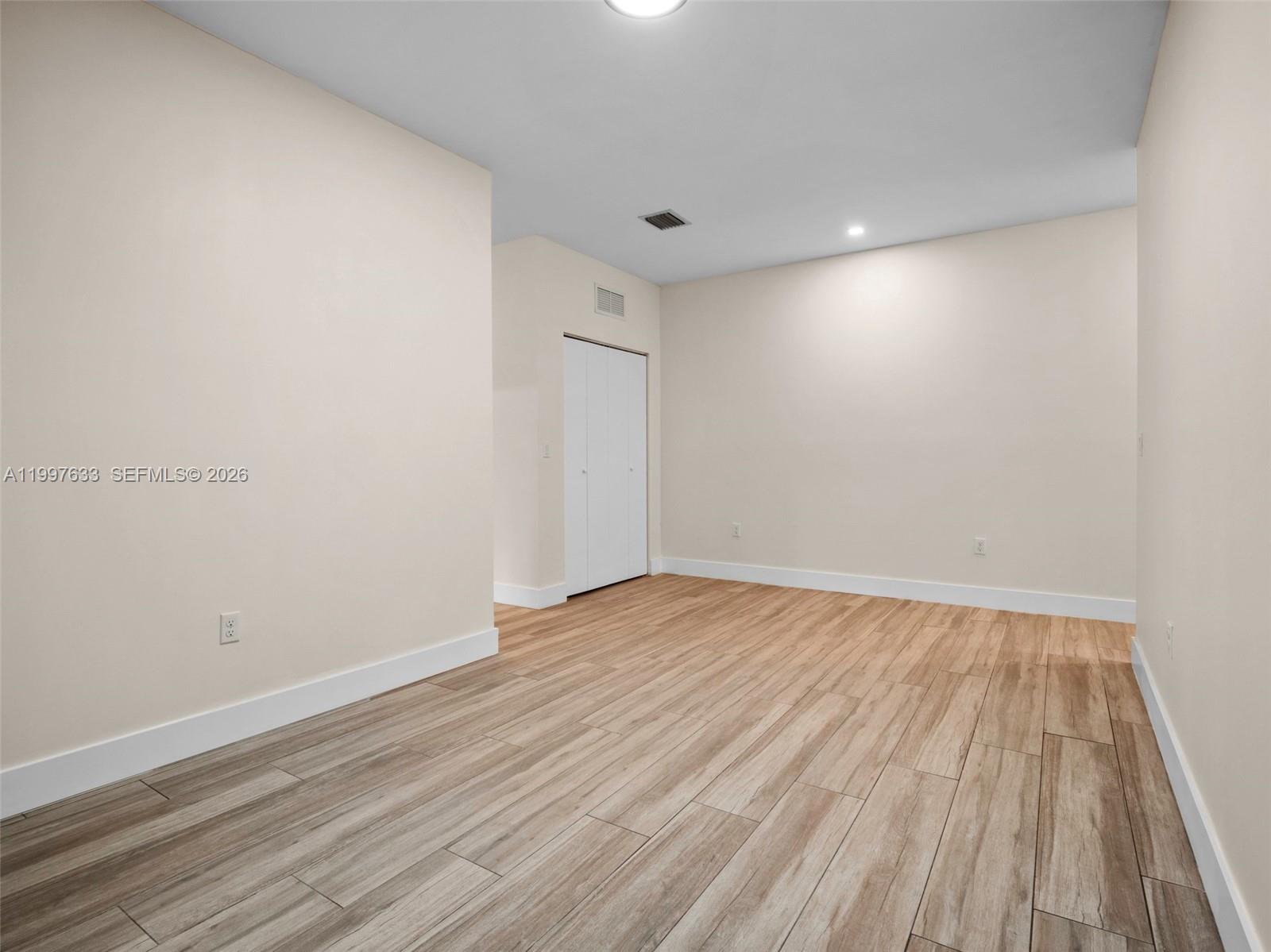   /  2830 sq. ft. $ 2026-04-08 0 Photo