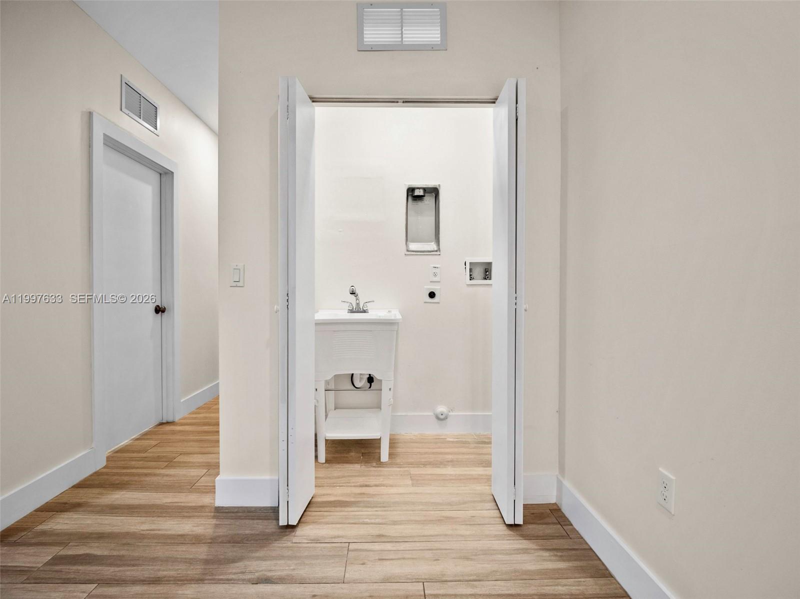   /  2830 sq. ft. $ 2026-04-08 0 Photo