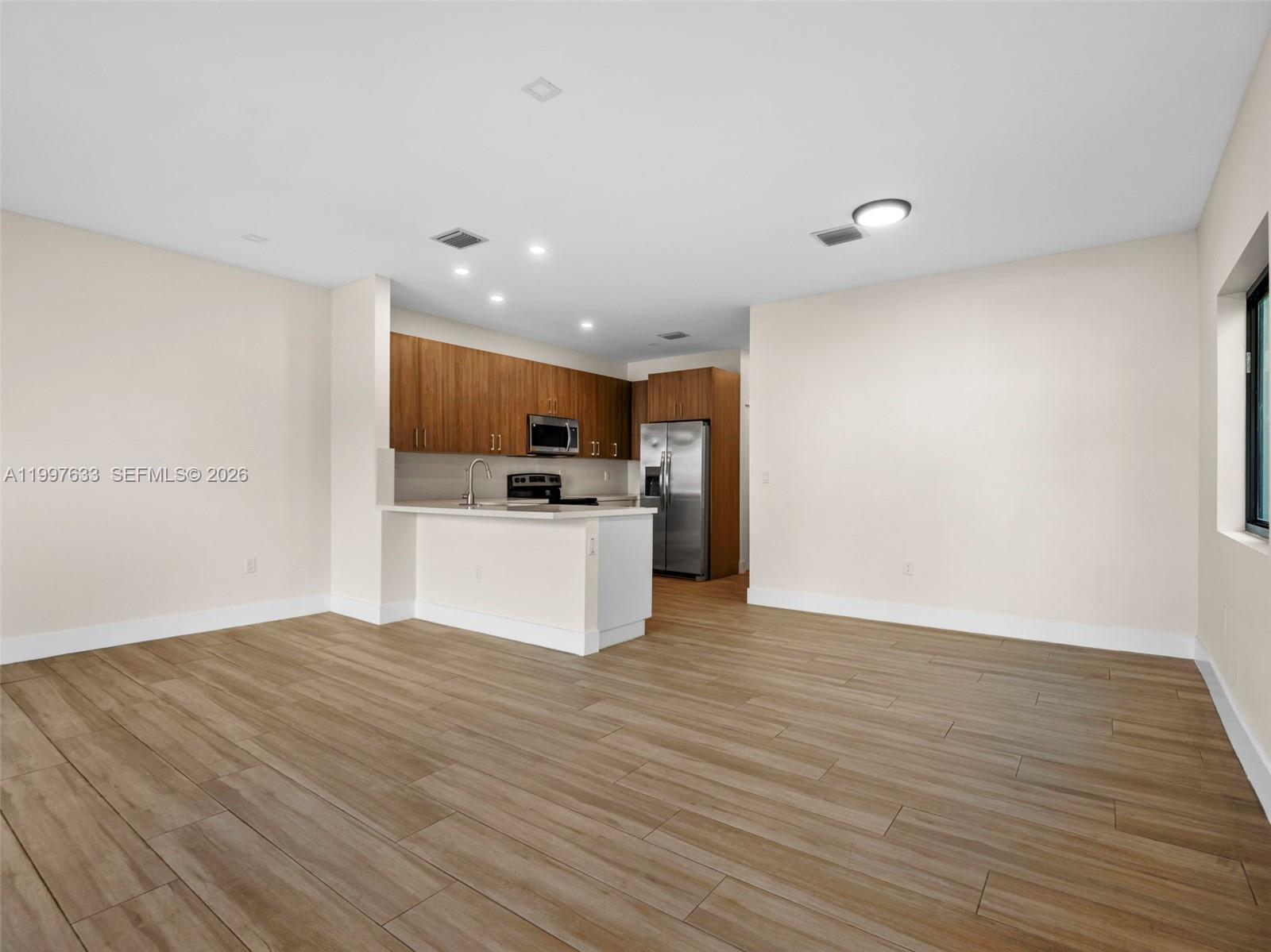   /  2830 sq. ft. $ 2026-04-08 0 Photo