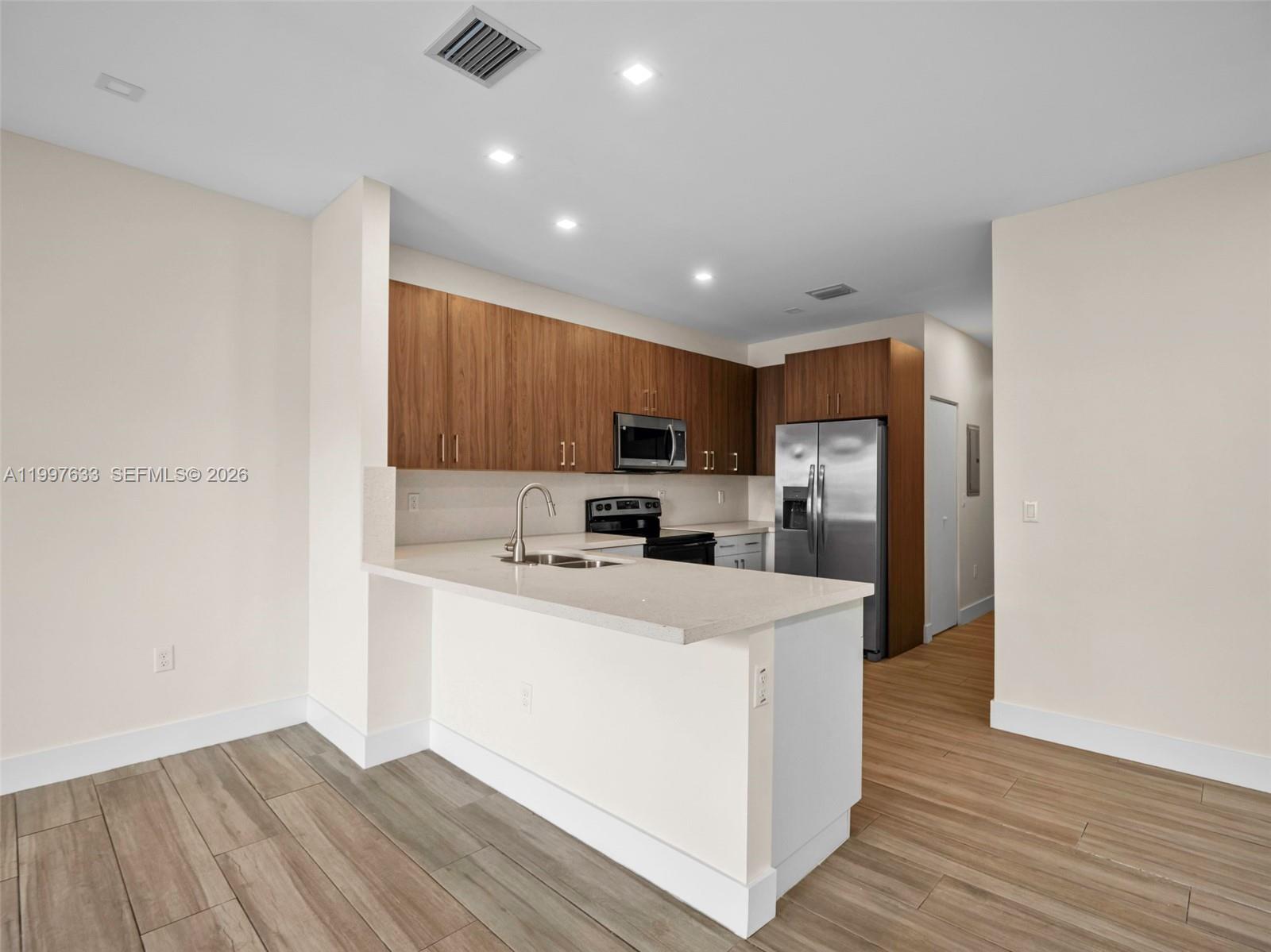  /  2830 sq. ft. $ 2026-04-08 0 Photo
