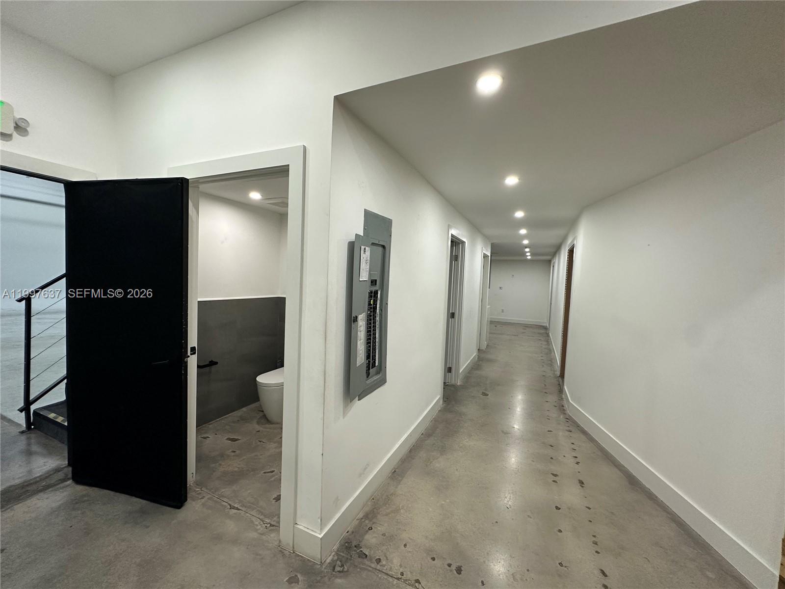   /   sq. ft. $ 2026-04-08 0 Photo