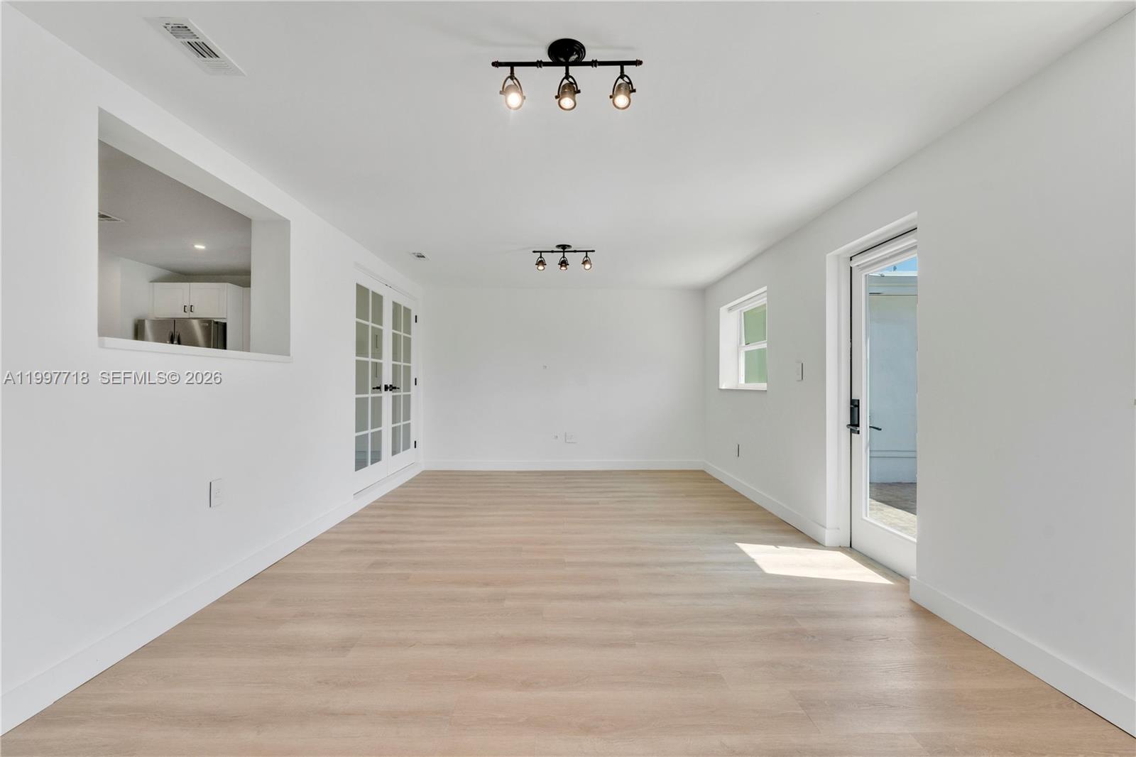 See details / 2169 sq. ft. $ 2026-04-09 0 Photo