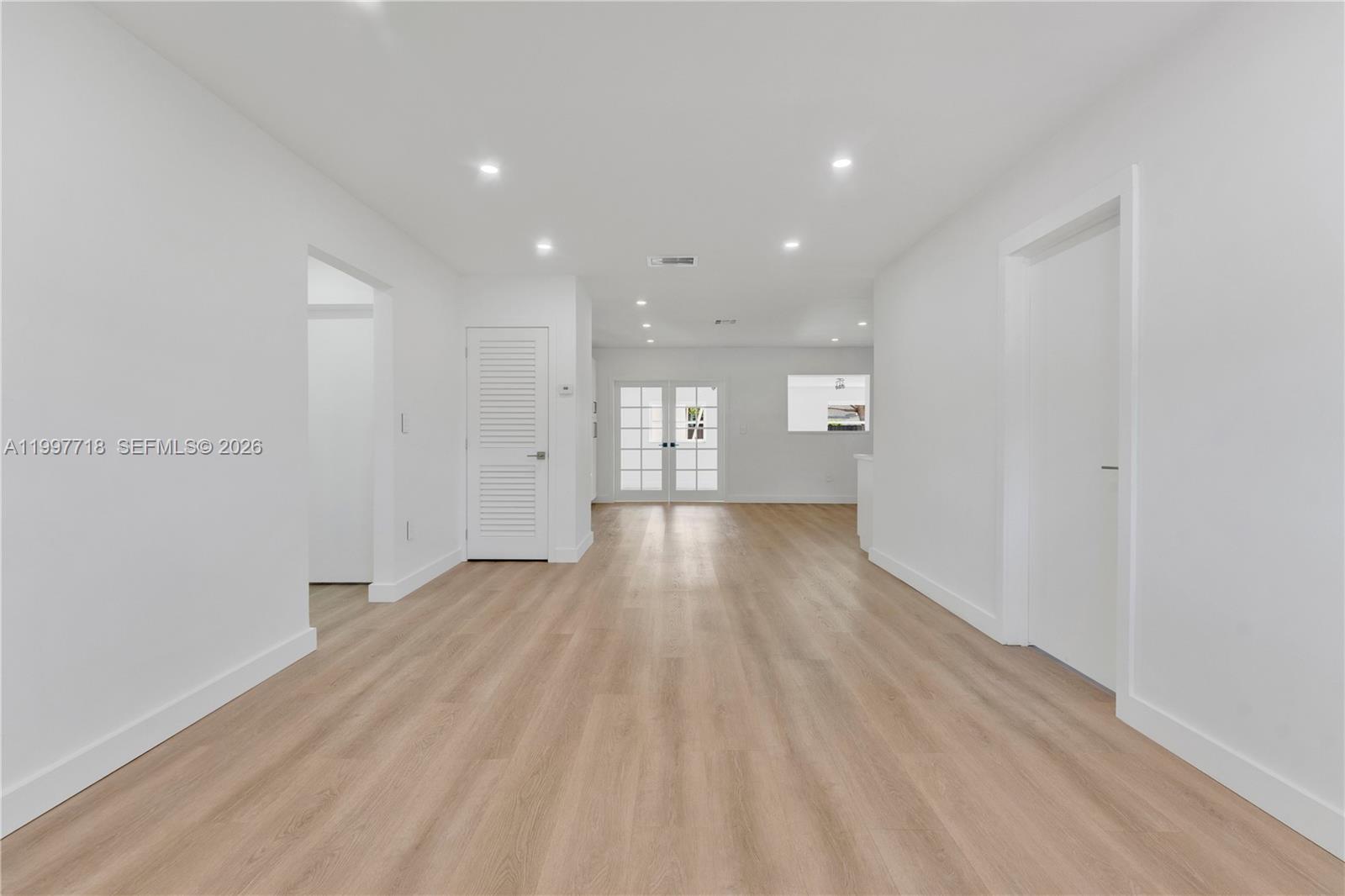 See details / 2169 sq. ft. $ 2026-04-09 0 Photo