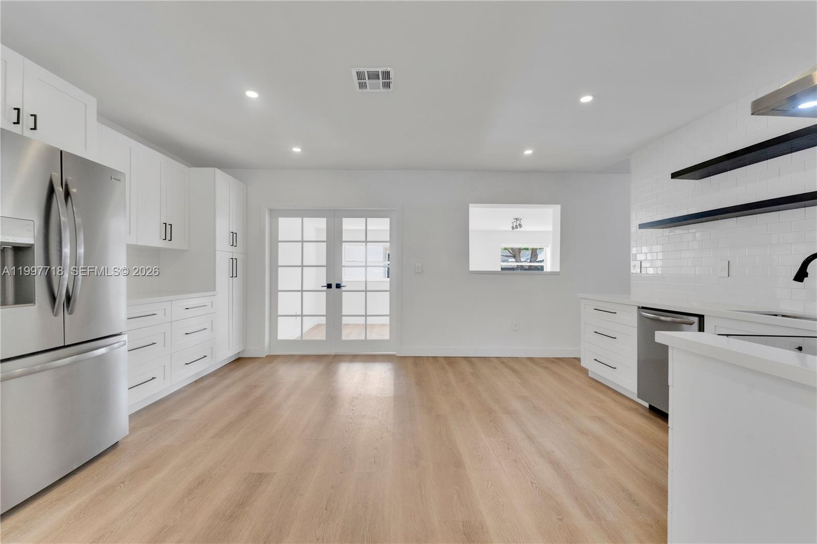 See details / 2169 sq. ft. $ 2026-04-09 0 Photo