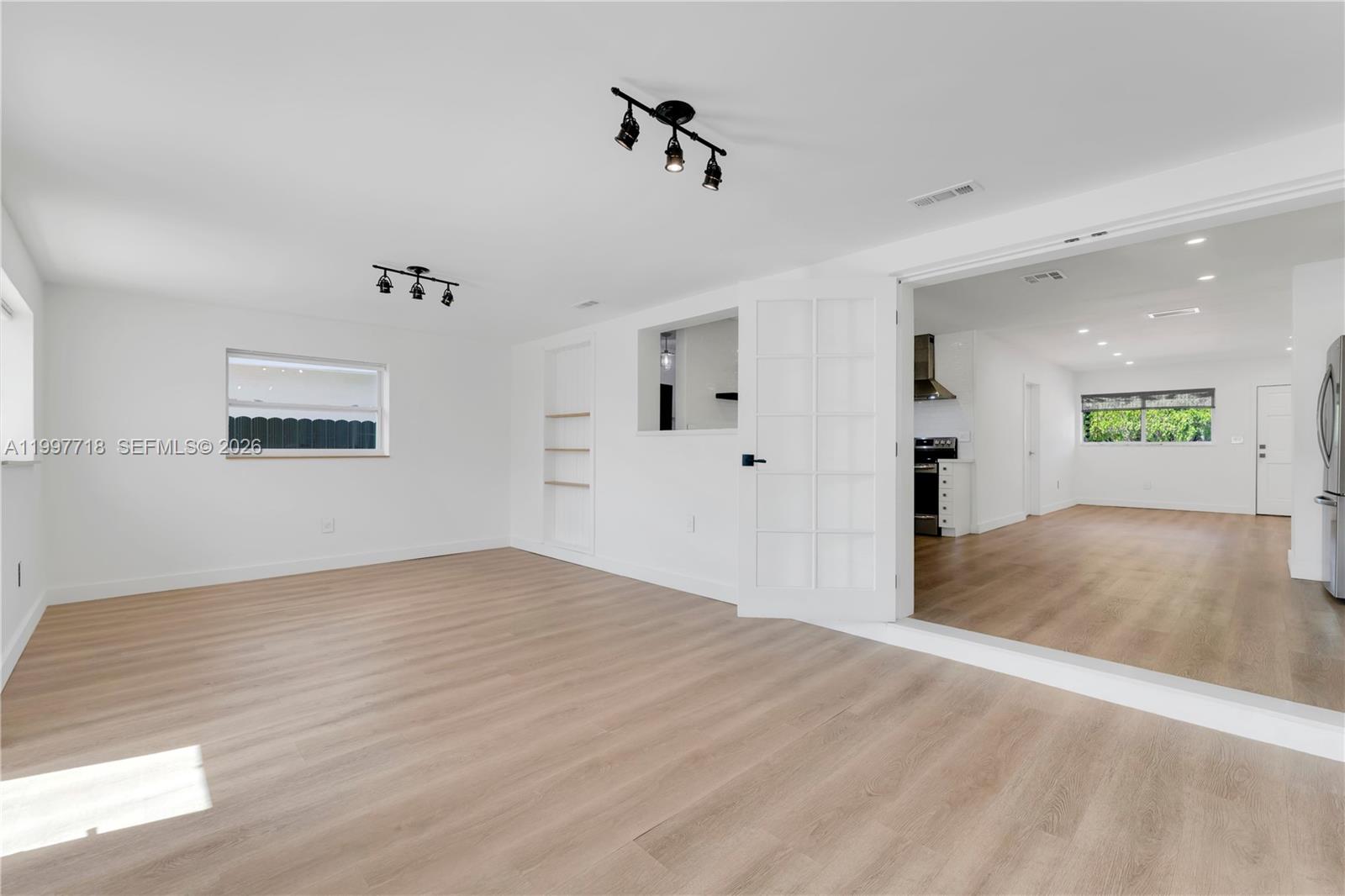 See details / 2169 sq. ft. $ 2026-04-09 0 Photo