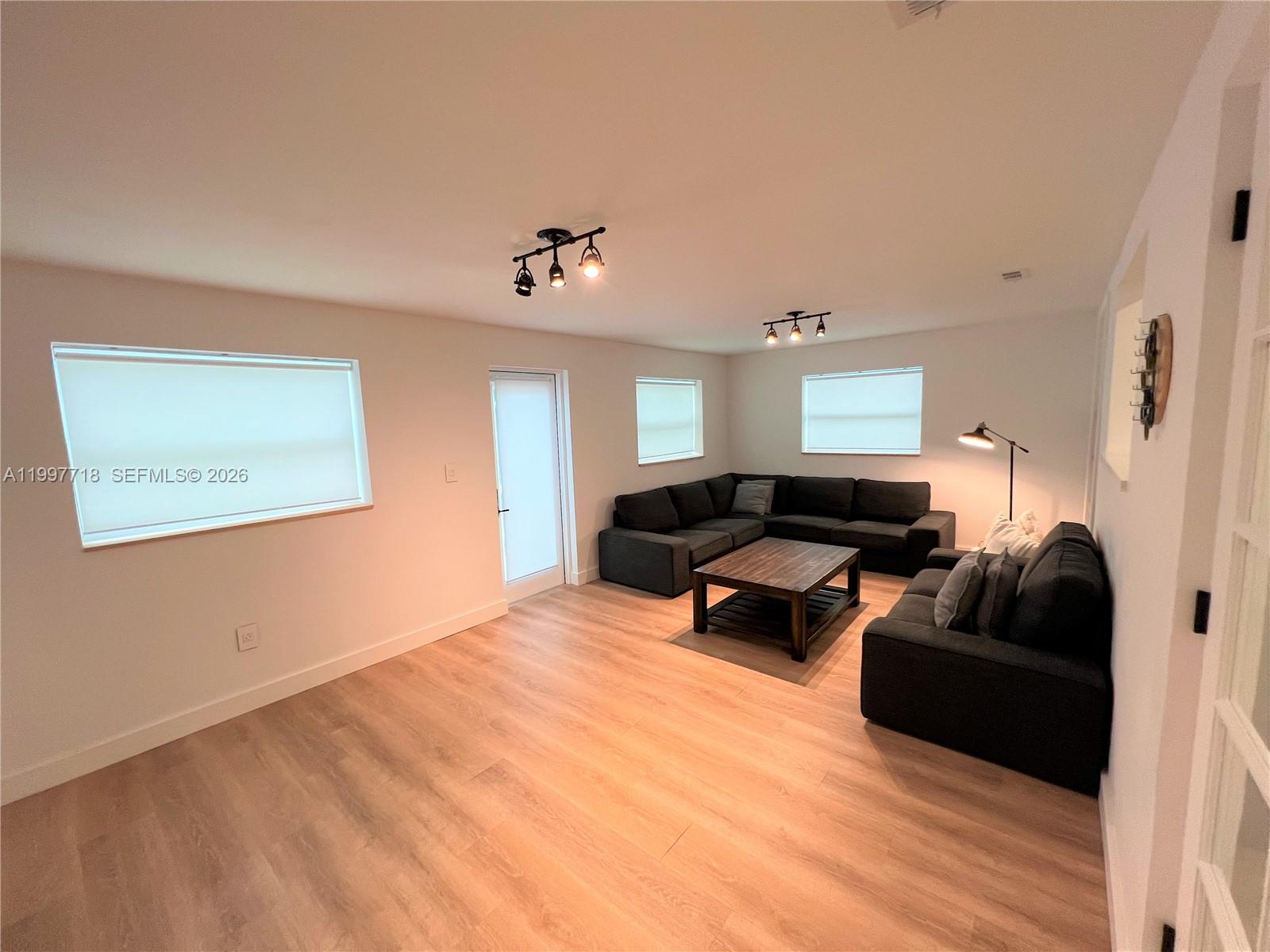   /  2169 sq. ft. $ 2026-04-09 0 Photo