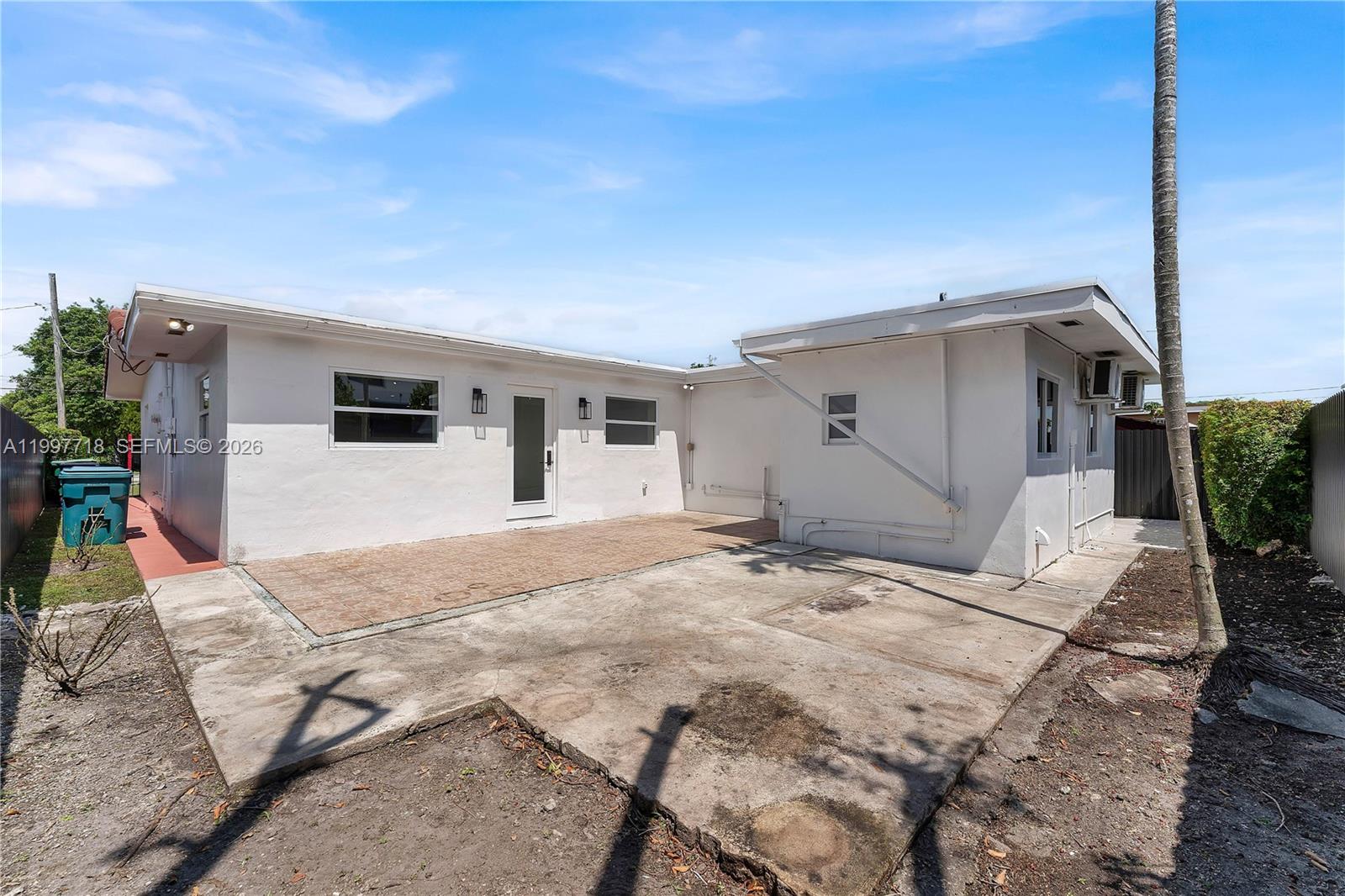 See details / 2169 sq. ft. $ 2026-04-09 0 Photo