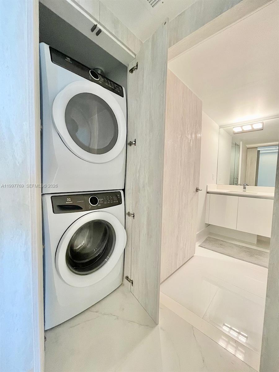 5-905 2 / 3 1541 sq. ft. $ 2026-04-09 0 Photo