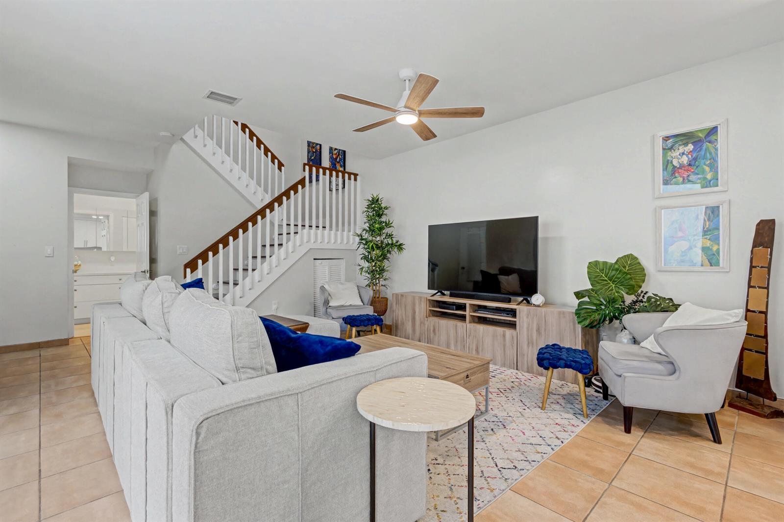 Photo of 1545 Seagrape (1545), Hollywood, Florida, 33019 - 1545-4