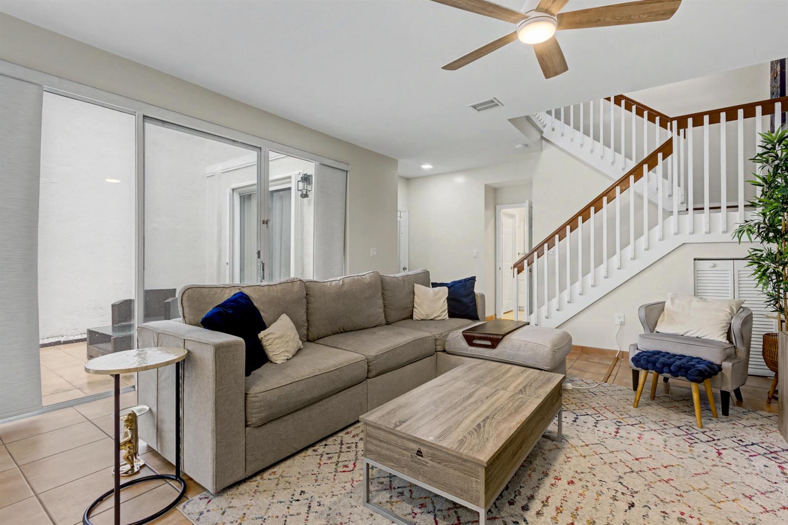 Photo of 1545 Seagrape (1545), Hollywood, Florida, 33019 - 1545-6