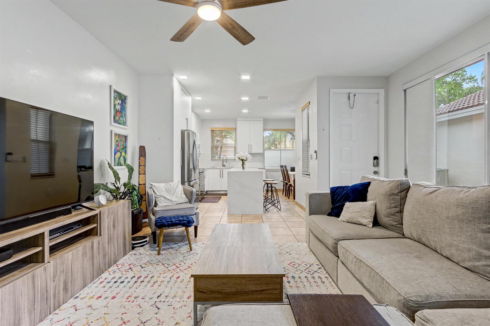 Photo of 1545 Seagrape (1545), Hollywood, Florida, 33019 - 1545-9