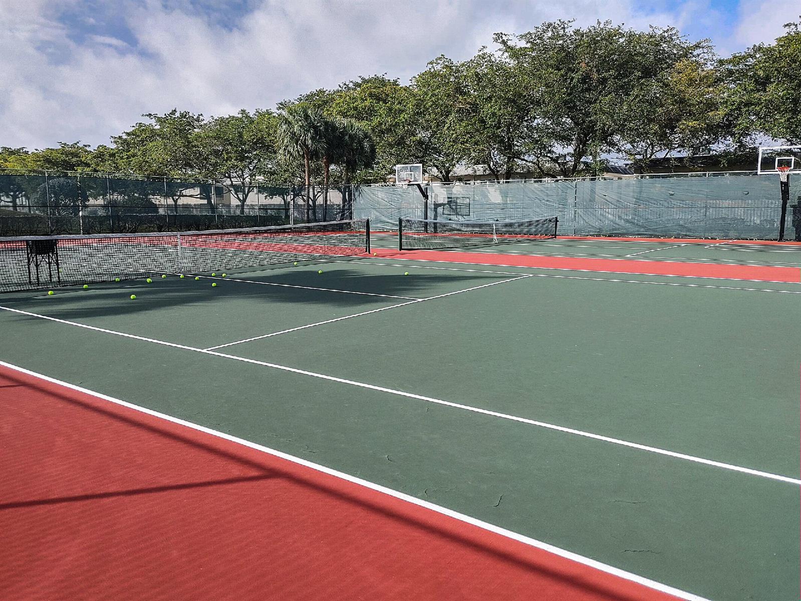 Photo of 1545 Seagrape (1545), Hollywood, Florida, 33019 - 1545-31