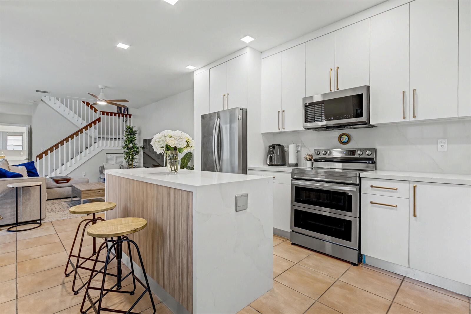 Photo of 1545 Seagrape (1545), Hollywood, Florida, 33019 - 1545-14