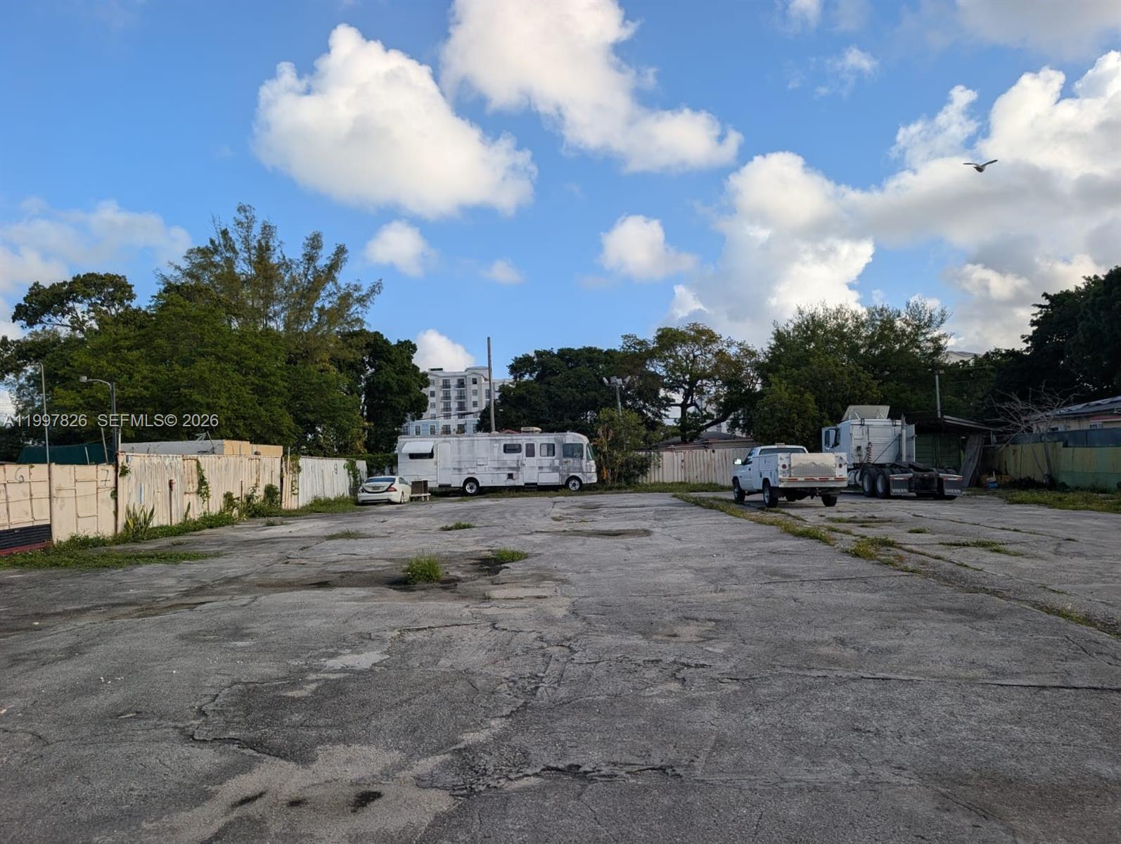   /   sq. ft. $ 2026-04-22 0 Photo