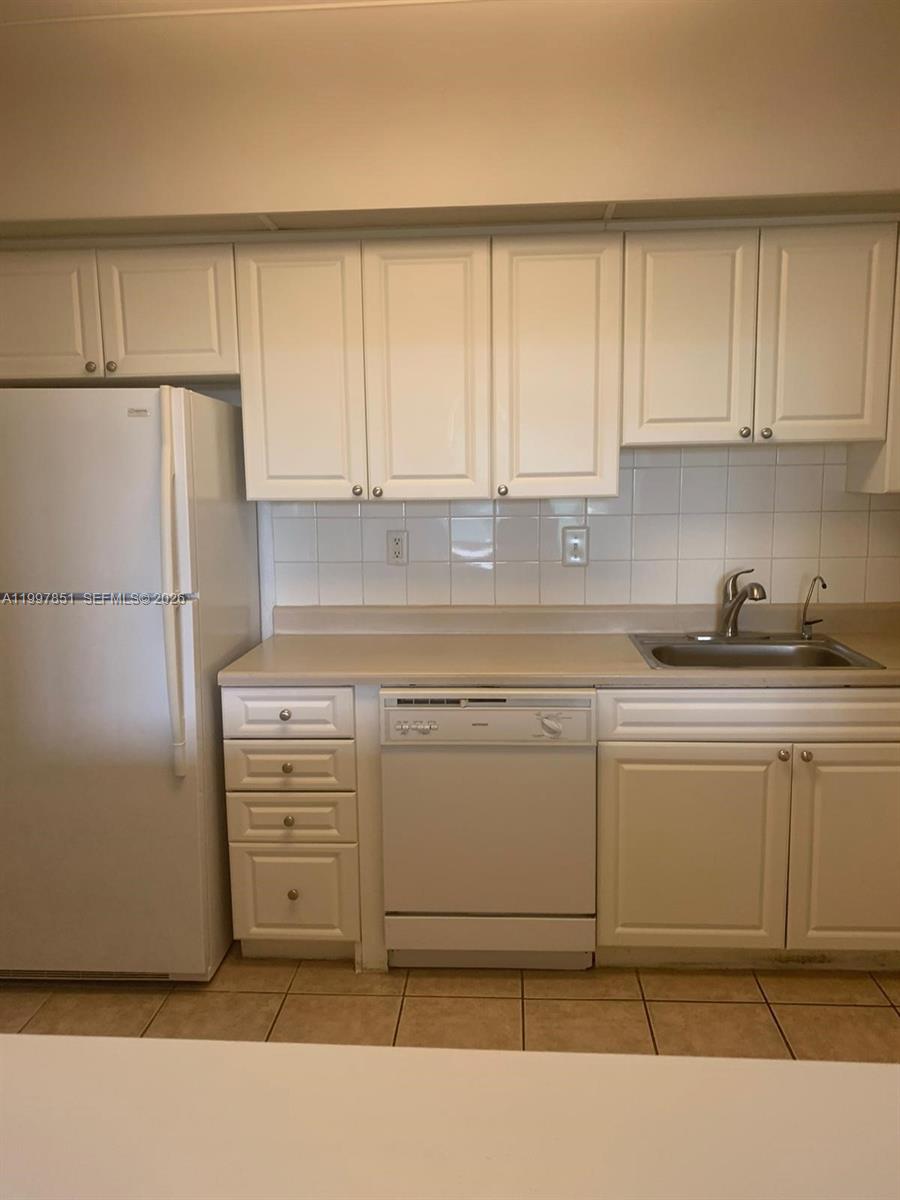 Photo of 19380 Collins Ave #319, Sunny Isles Beach, Florida, 33160 -