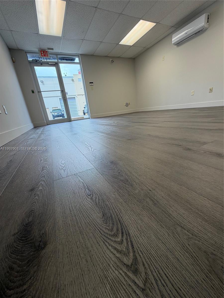 115  /   sq. ft. $ 2026-04-09 0 Photo