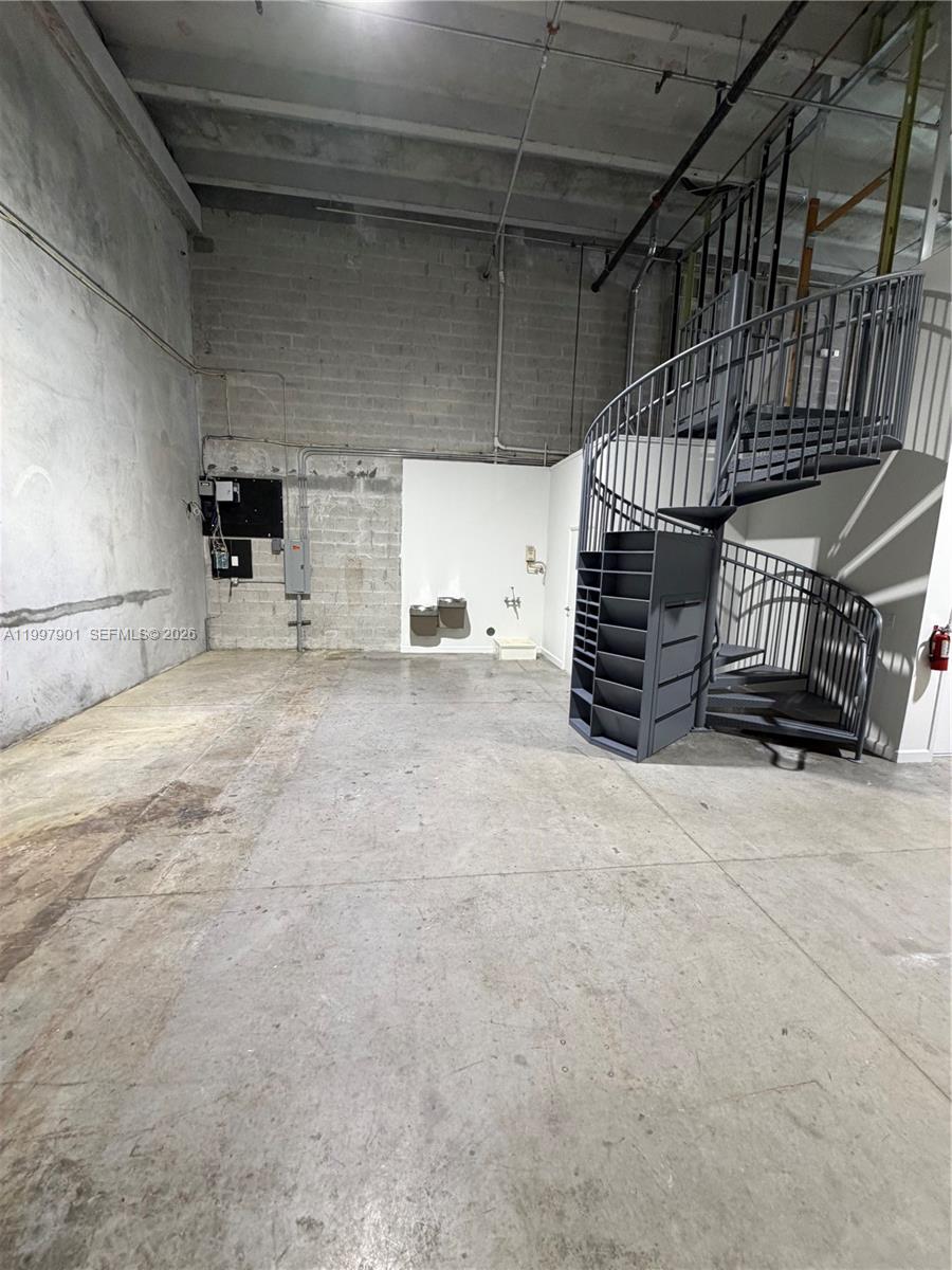 115  /   sq. ft. $ 2026-04-09 0 Photo