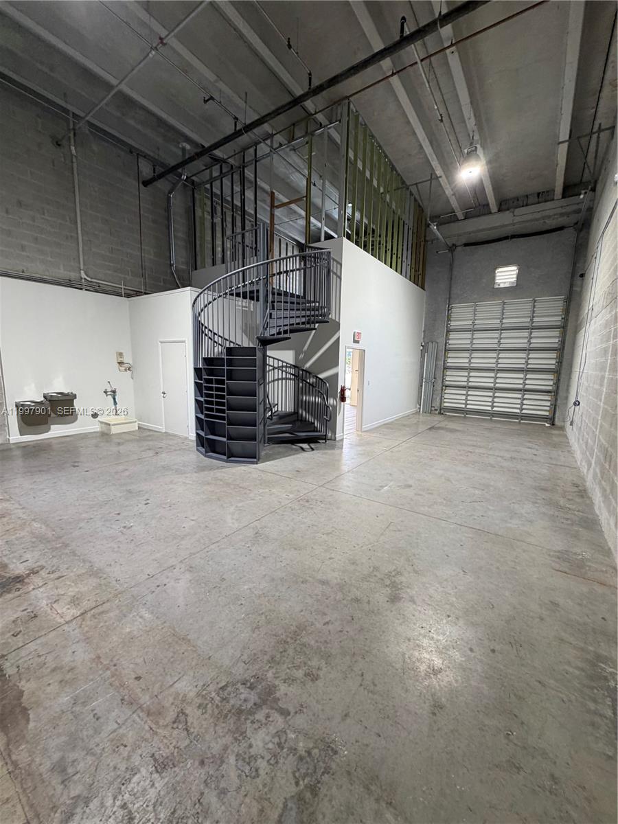 115  /   sq. ft. $ 2026-04-09 0 Photo