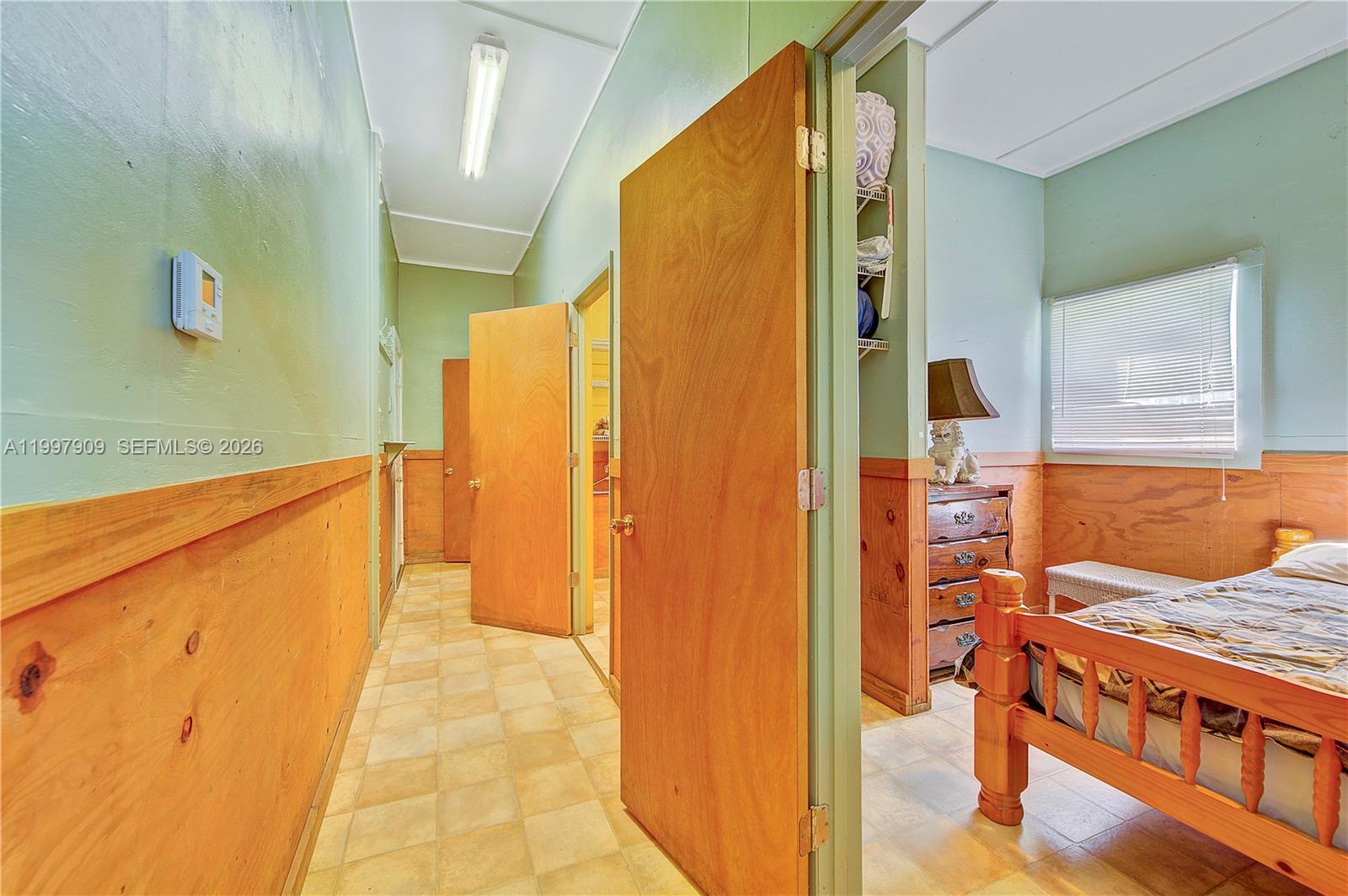   /   sq. ft. $ 2026-05-04 0 foto