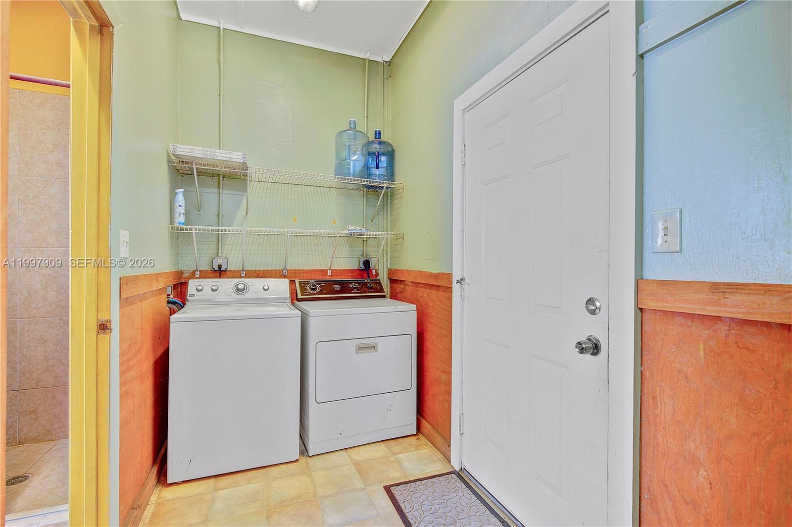   /   sq. ft. $ 2026-05-04 0 foto