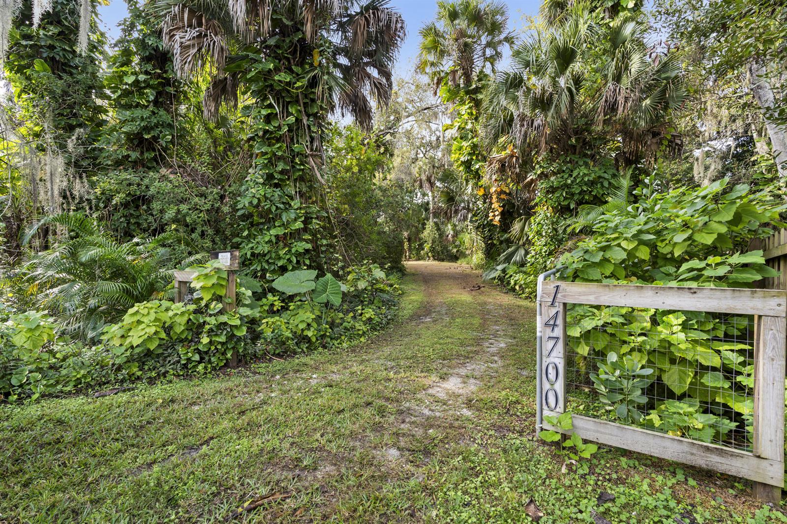   / 0  sq. ft. $ 2026-06-15 0 foto