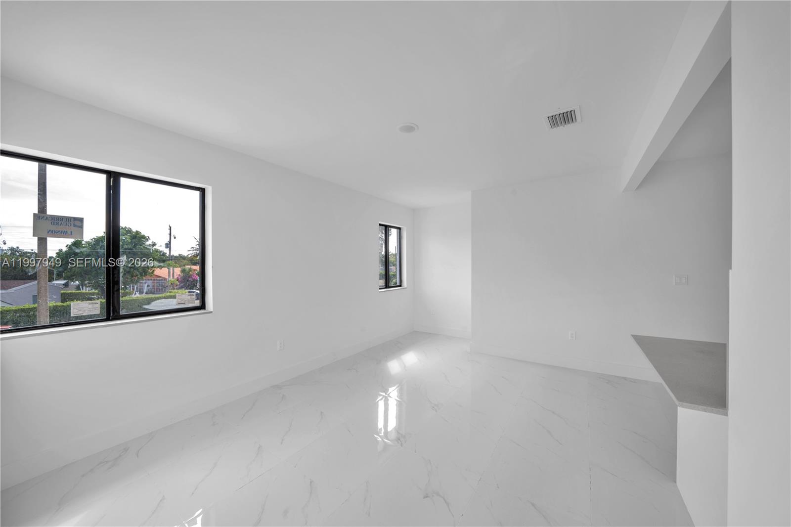  /  2475 sq. ft. $ 2026-04-09 0 Photo
