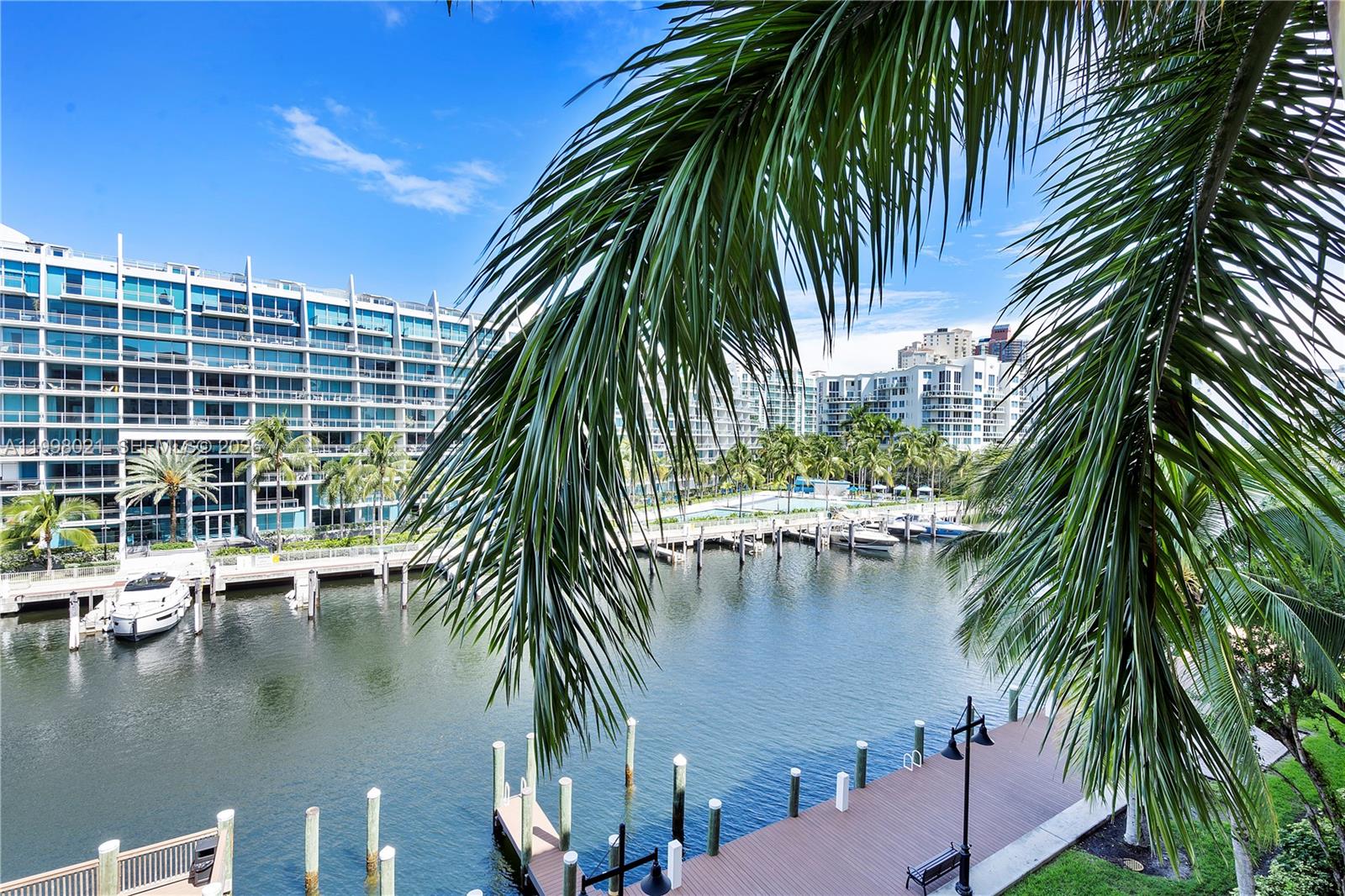 Photo of 3001 185th St  #411, Aventura, Florida, 33180 - 