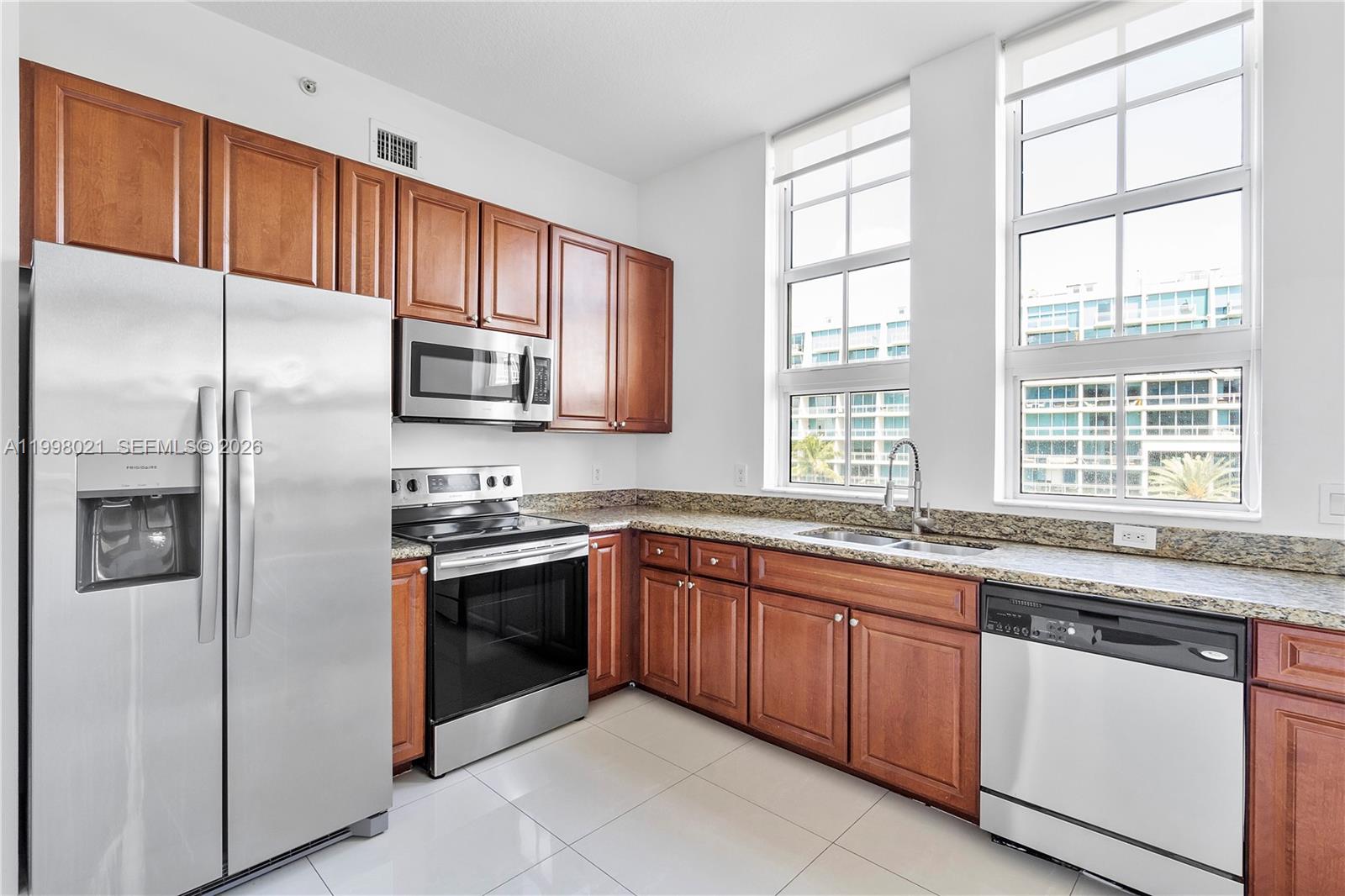 Photo of 3001 185th St  #411, Aventura, Florida, 33180 - 