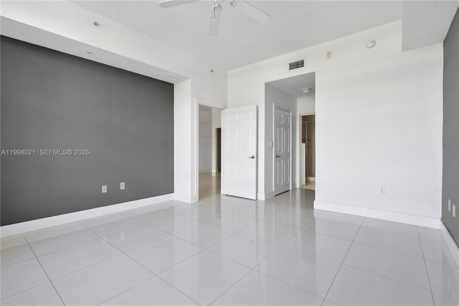 Photo of 3001 185th St  #411, Aventura, Florida, 33180 - 