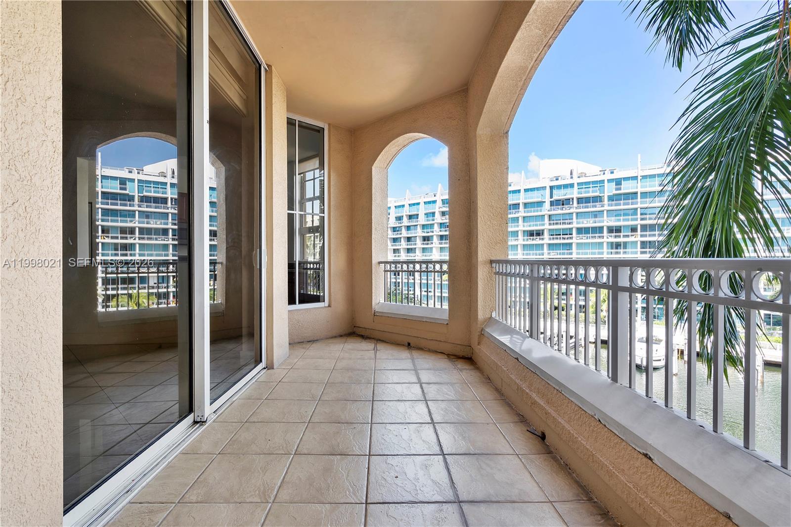 Photo of 3001 185th St  #411, Aventura, Florida, 33180 - 