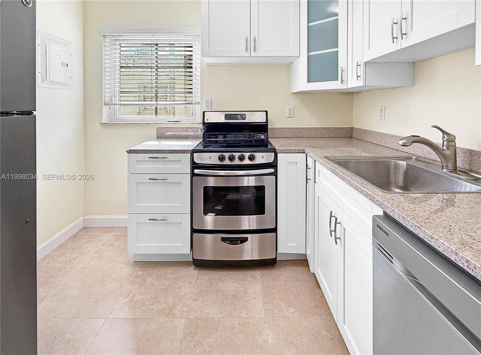   /  3600 sq. ft. $ 2026-04-09 0 Photo