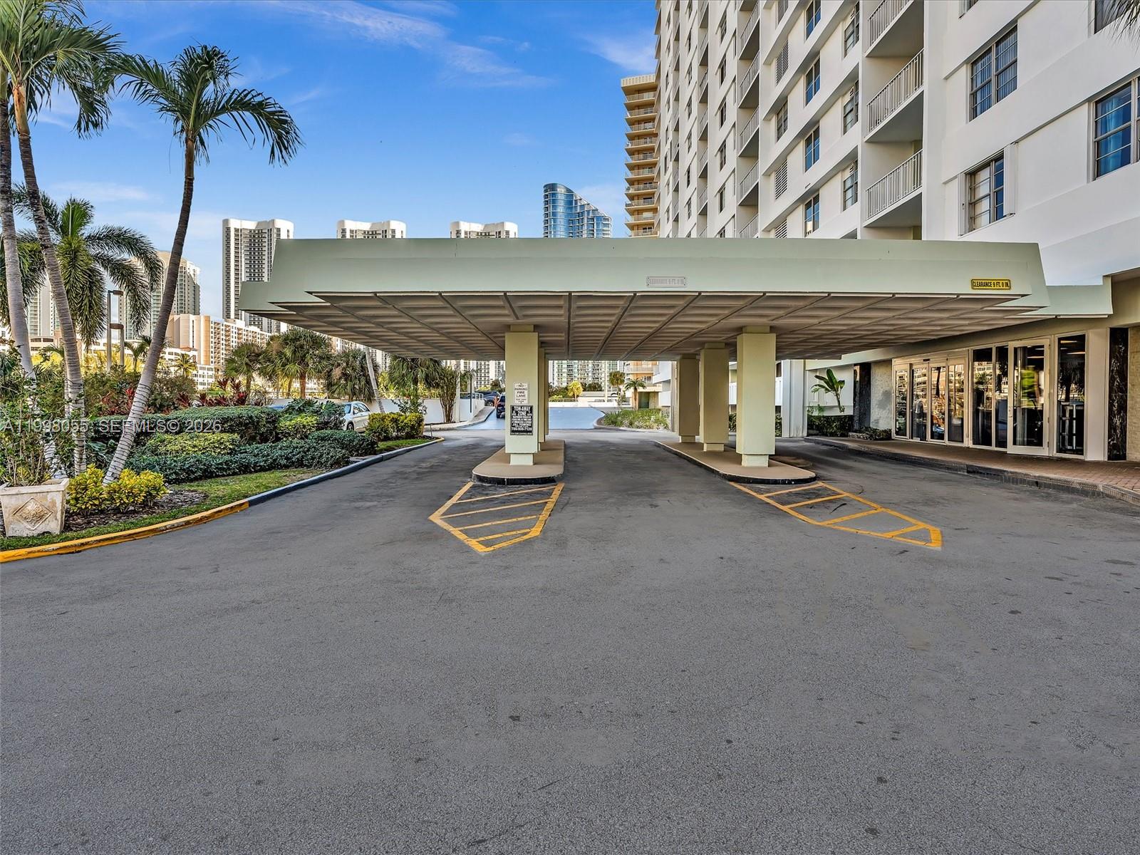 1132 2 / 2 1295 sq. ft. $ 2026-04-09 0 Photo