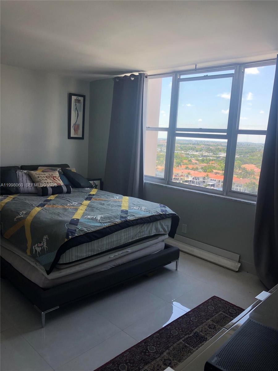 Photo of 2101 Ocean Dr  #1505, Hollywood, Florida, 33019 - 