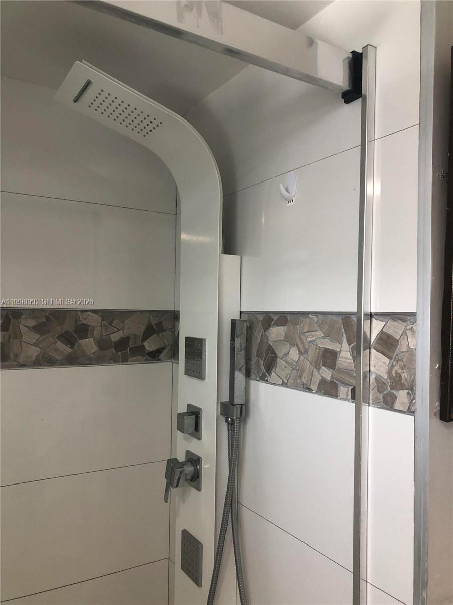 Photo of 2101 Ocean Dr  #1505, Hollywood, Florida, 33019 - 