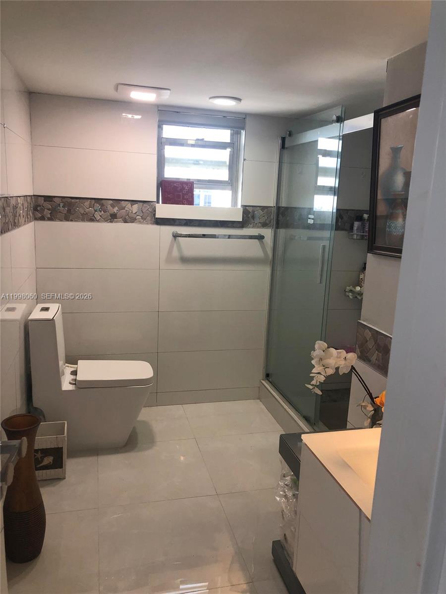 Photo of 2101 Ocean Dr  #1505, Hollywood, Florida, 33019 - 