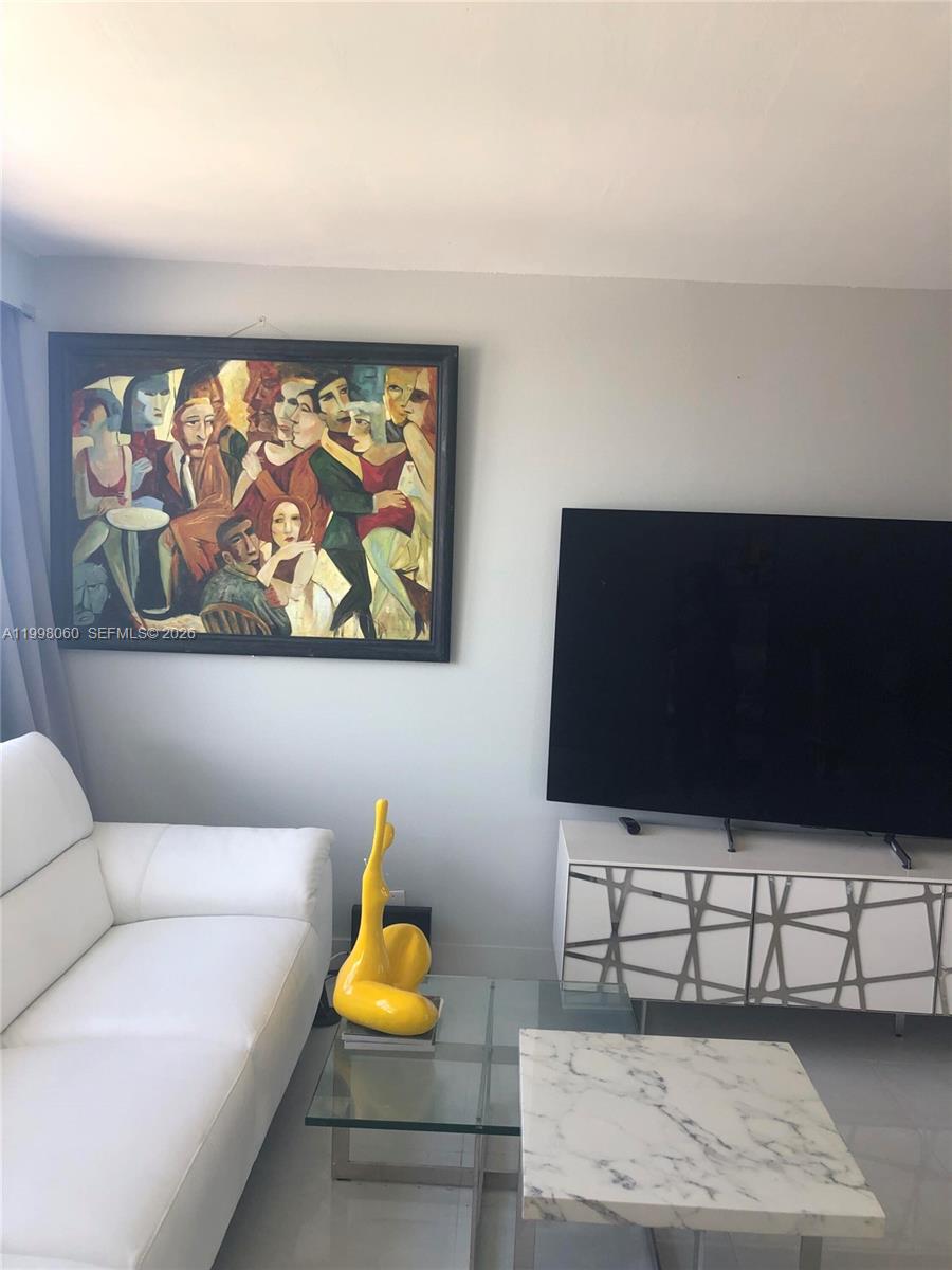 Photo of 2101 Ocean Dr  #1505, Hollywood, Florida, 33019 - 