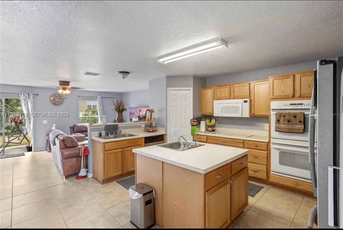 Ver detalles 325 5 / 3 sq. ft. $ 2026-04-09 0 foto