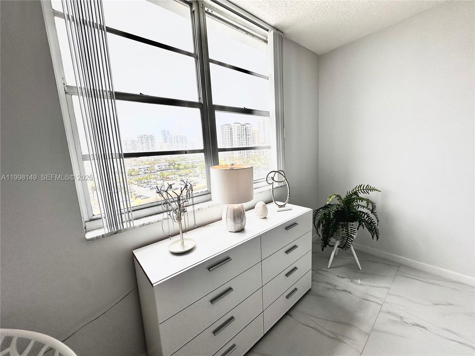 717 1 / 2 762 sq. ft. $ 2026-05-22 0 Photo