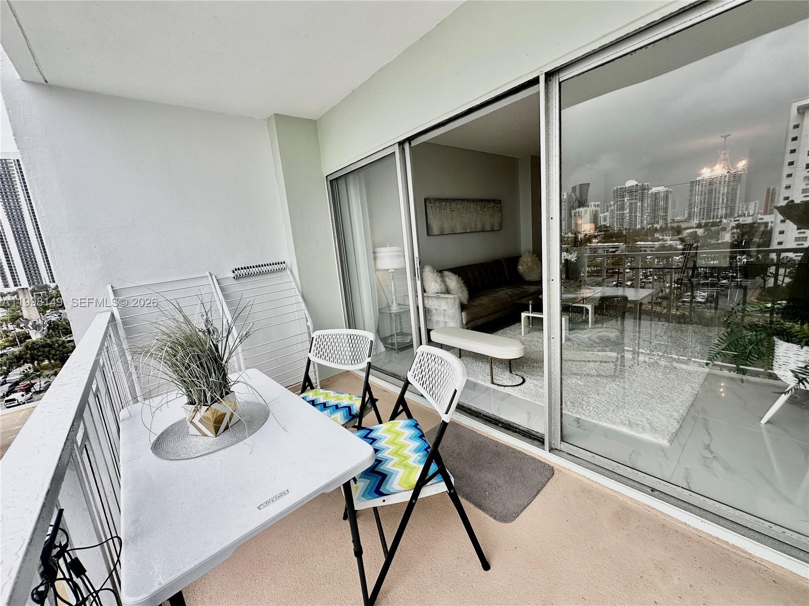 717 1 / 2 762 sq. ft. $ 2026-05-22 0 Photo