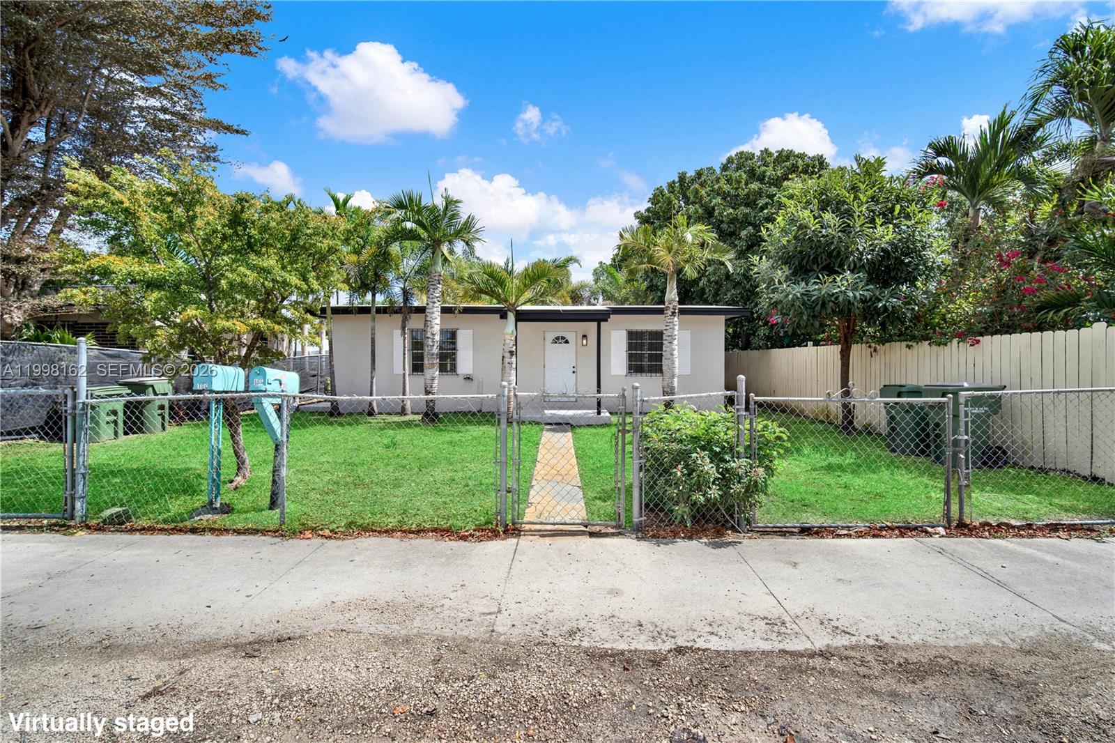   /  978 sq. ft. $ 2026-04-30 0 Photo