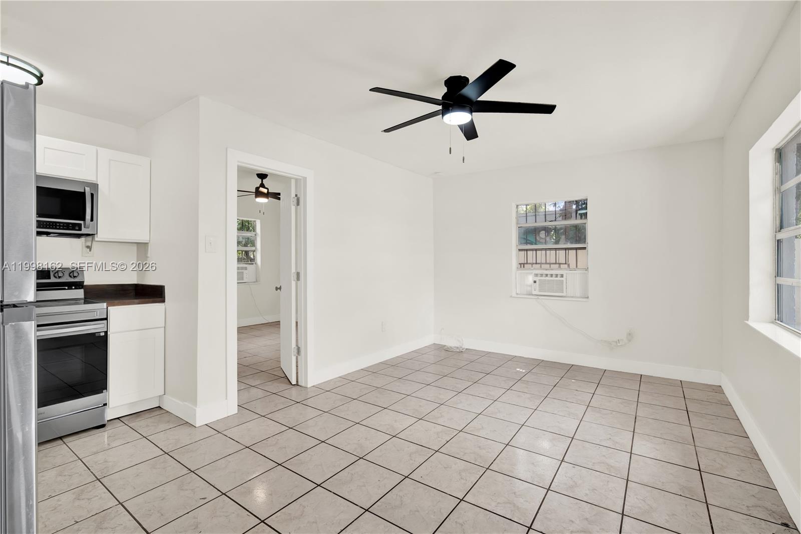   /  978 sq. ft. $ 2026-04-30 0 Photo
