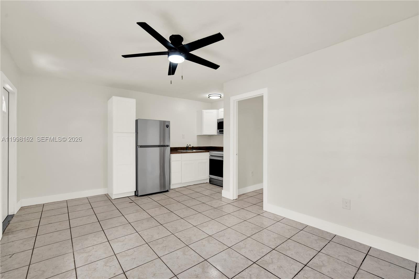   /  978 sq. ft. $ 2026-04-30 0 Photo