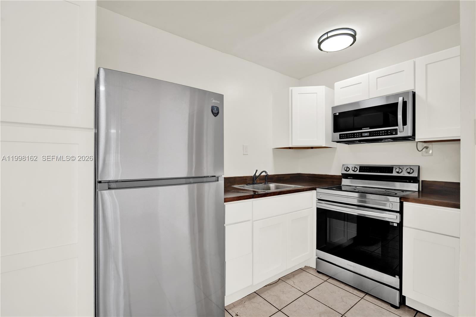   /  978 sq. ft. $ 2026-04-30 0 Photo