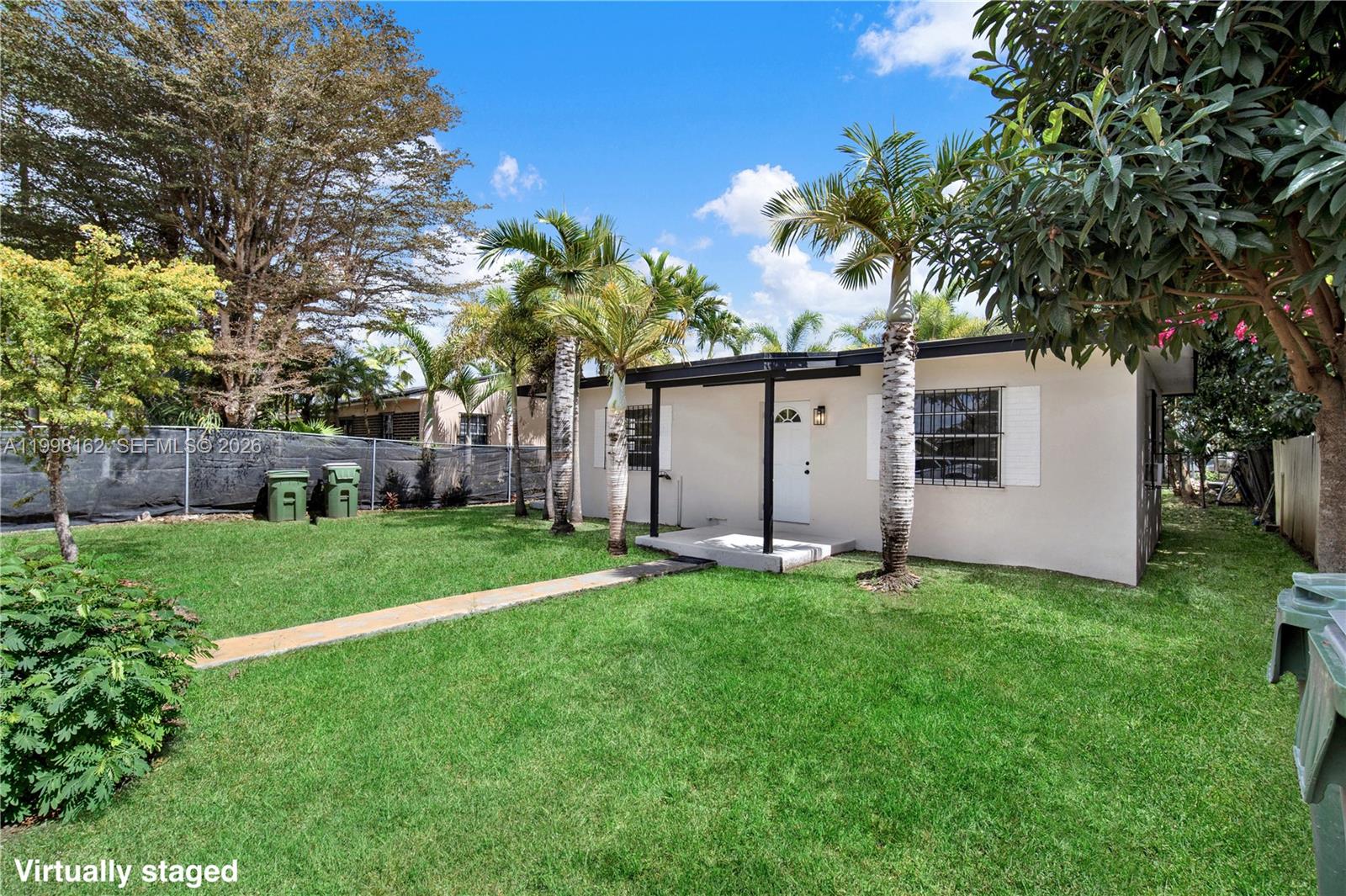   /  978 sq. ft. $ 2026-04-30 0 Photo